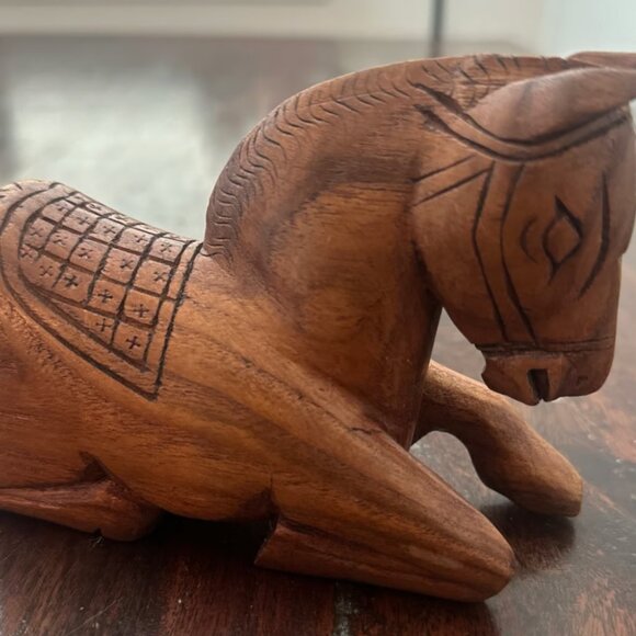 Vintage Hand Carved Wooden Trojan Horse - Picture 3 of 8